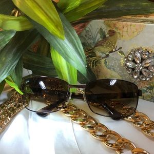 Ray-ban Sunglasses, New Condition🍂🍂🍂